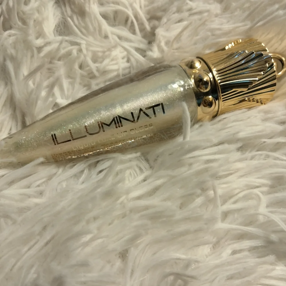 🆕 Illuminati Lip Gloss POWER